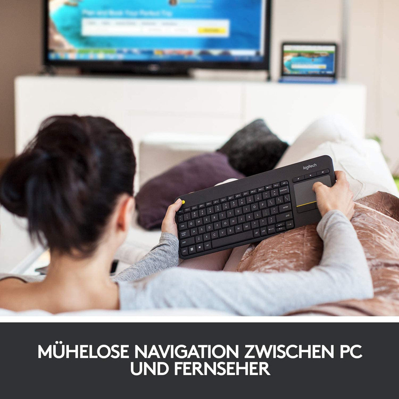 K400 PLUS WIRELESS TOUCH KEYBOARD - Relaxed wireless control of your PC connected TV